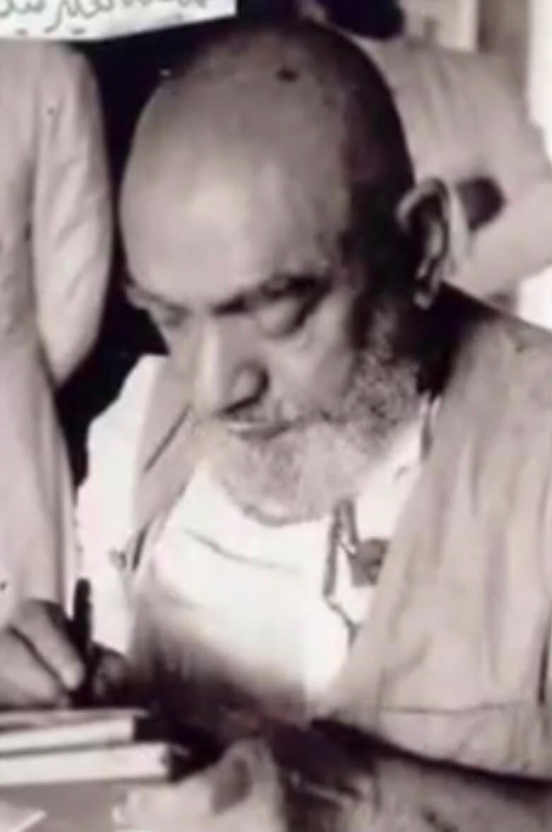 Photograph of Hazrat Bahrul Uloom Muhammad Abdul Qadeer Hasrat